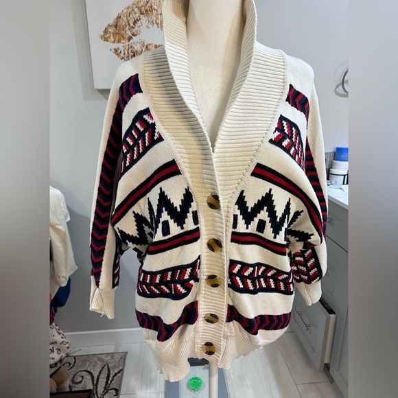 Forever 21 Tribal Aztec Knitted Button Down Sweater
Cardigan, size Medium - Picture 4 of 7